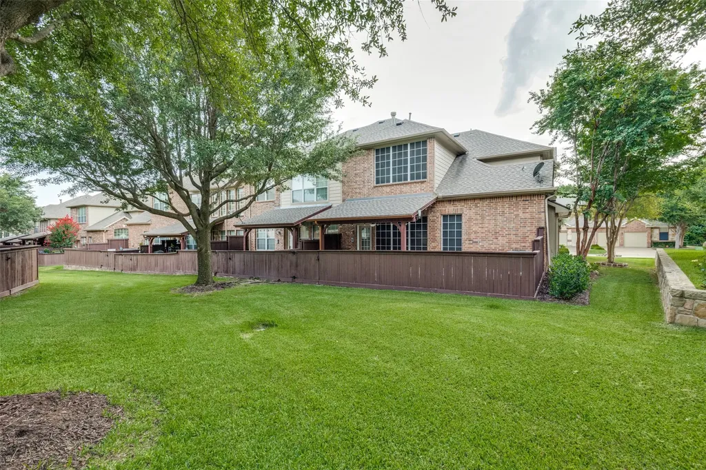 6206 Shoal Creek Trail Garland TX 75044