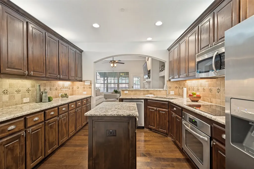 6206 Shoal Creek Trail Garland TX 75044