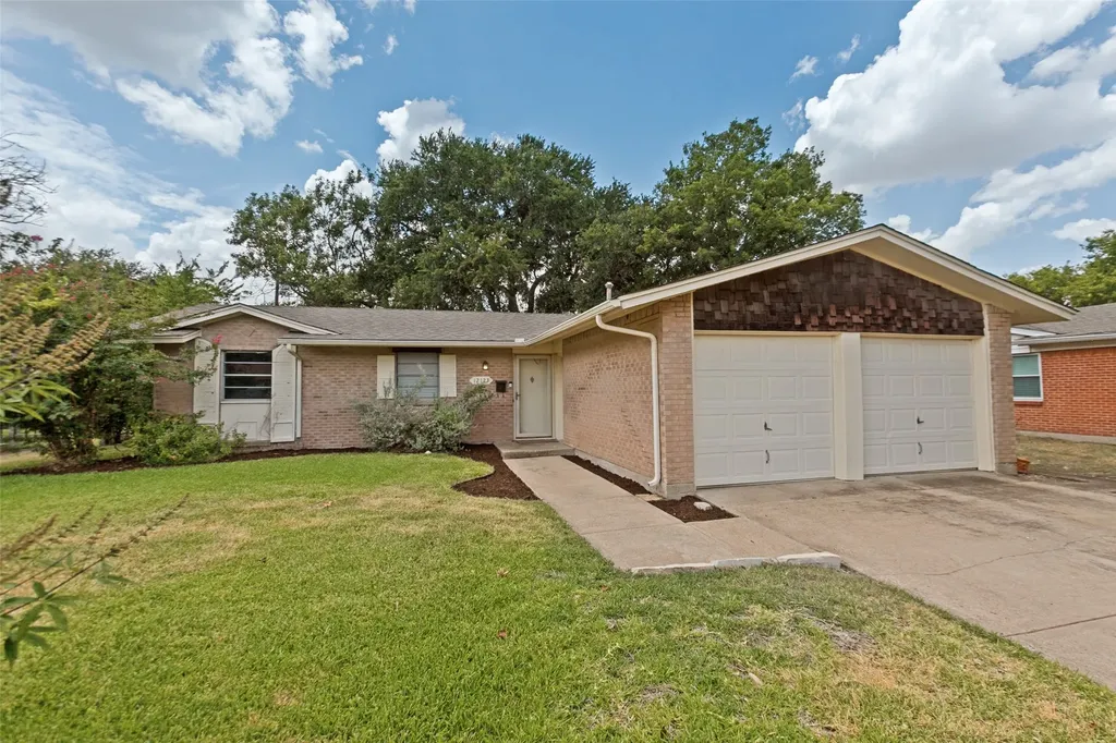 12123 Sunland Street Dallas TX 75218