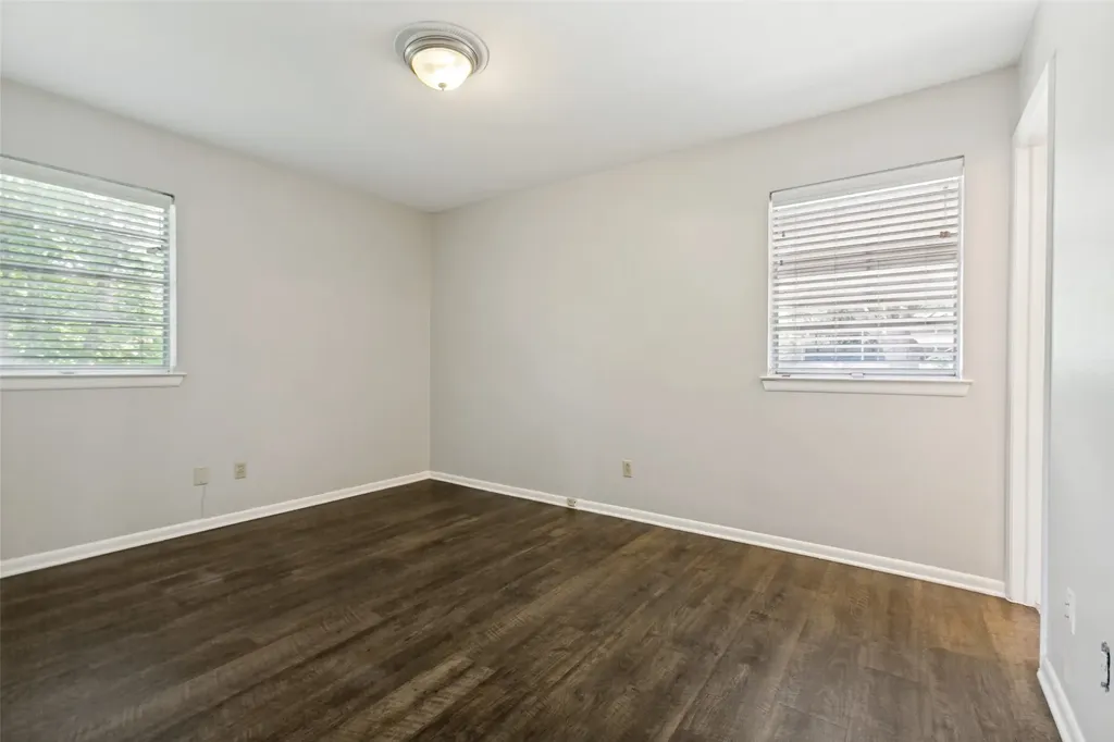 12123 Sunland Street Dallas TX 75218