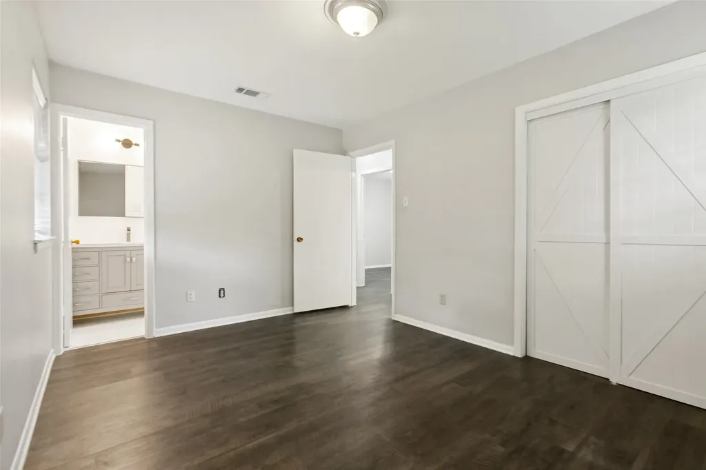 12123 Sunland Street Dallas TX 75218