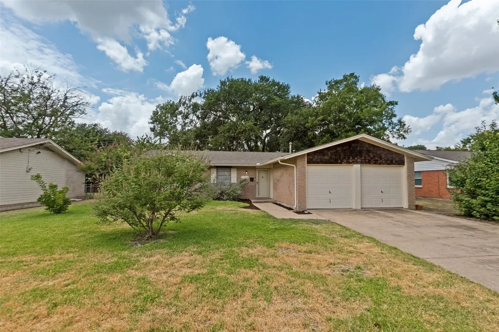 12123 Sunland Street Dallas TX 75218