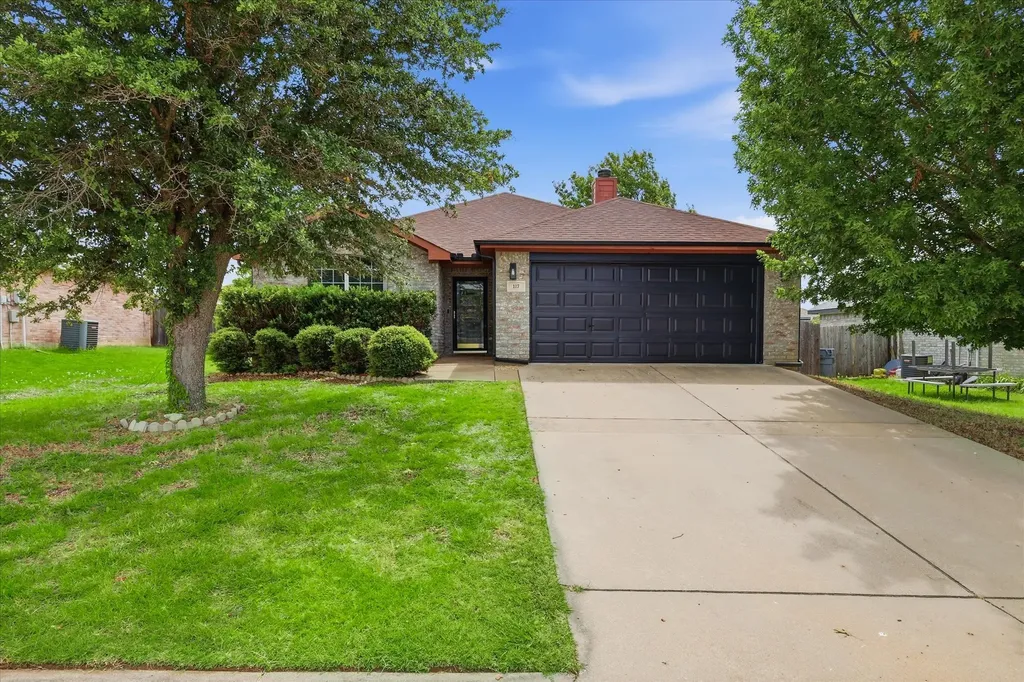 117 Hampton Court Rhome TX 76078