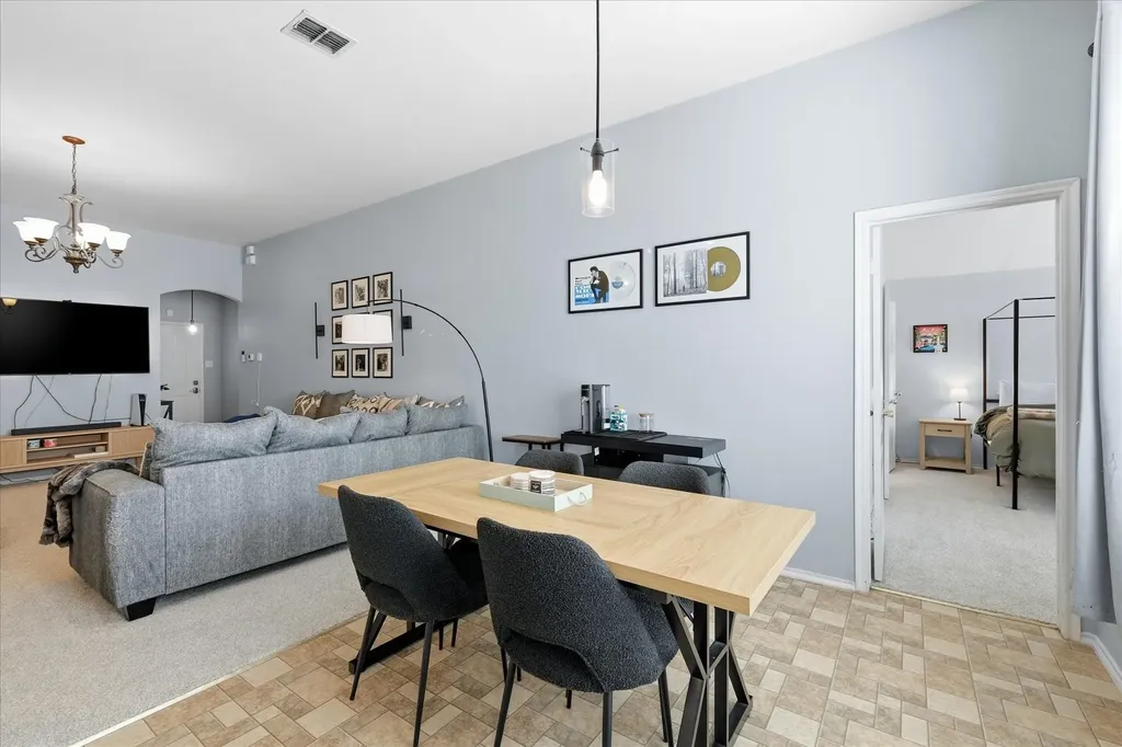 117 Hampton Court Rhome TX 76078