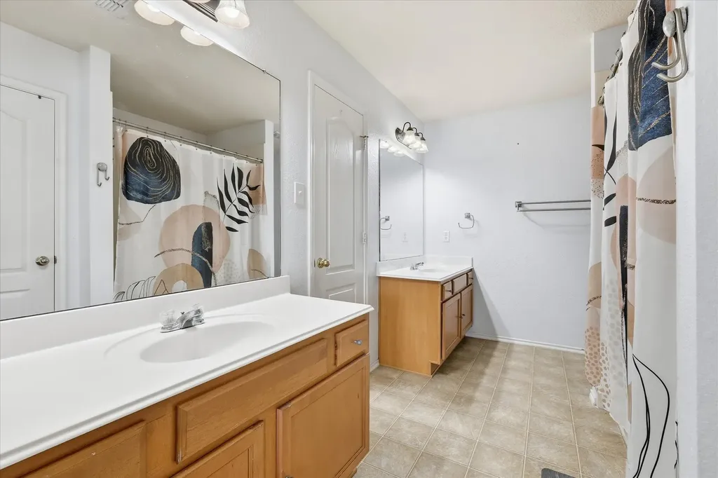 117 Hampton Court Rhome TX 76078