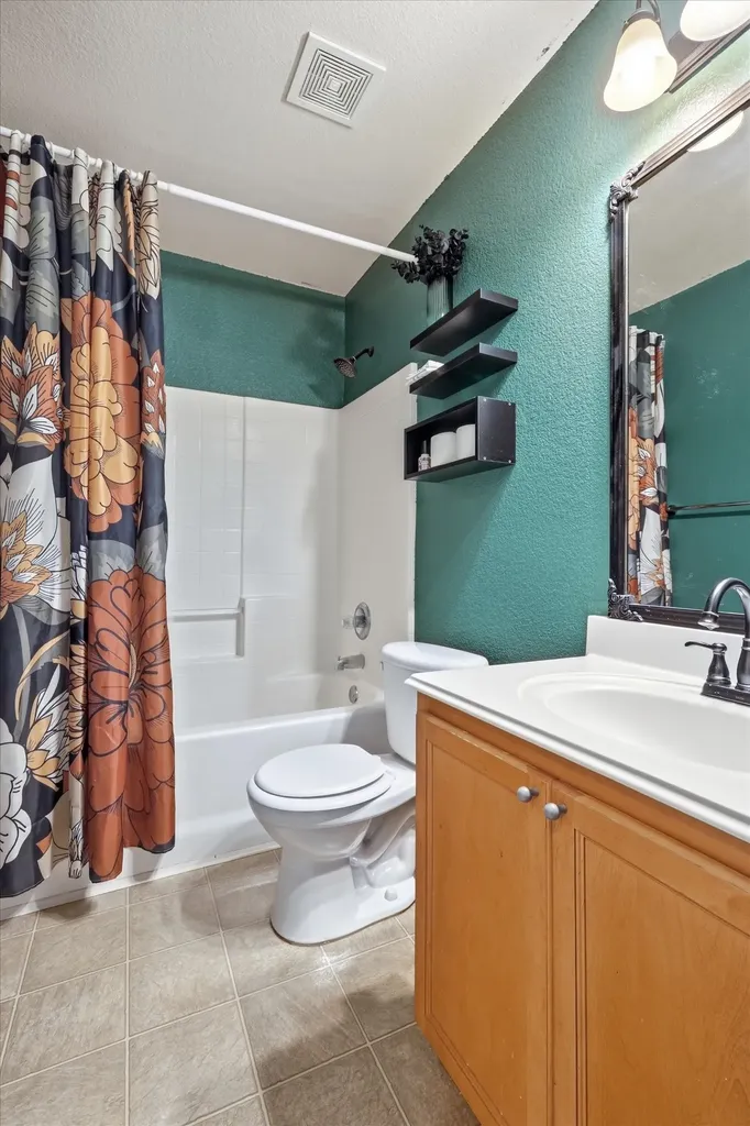 117 Hampton Court Rhome TX 76078