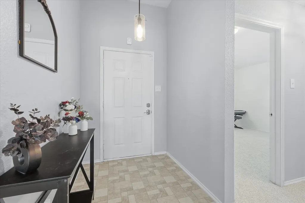 117 Hampton Court Rhome TX 76078