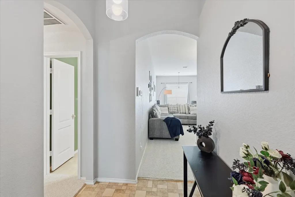 117 Hampton Court Rhome TX 76078