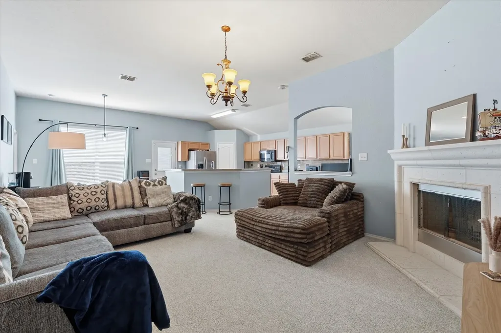 117 Hampton Court Rhome TX 76078