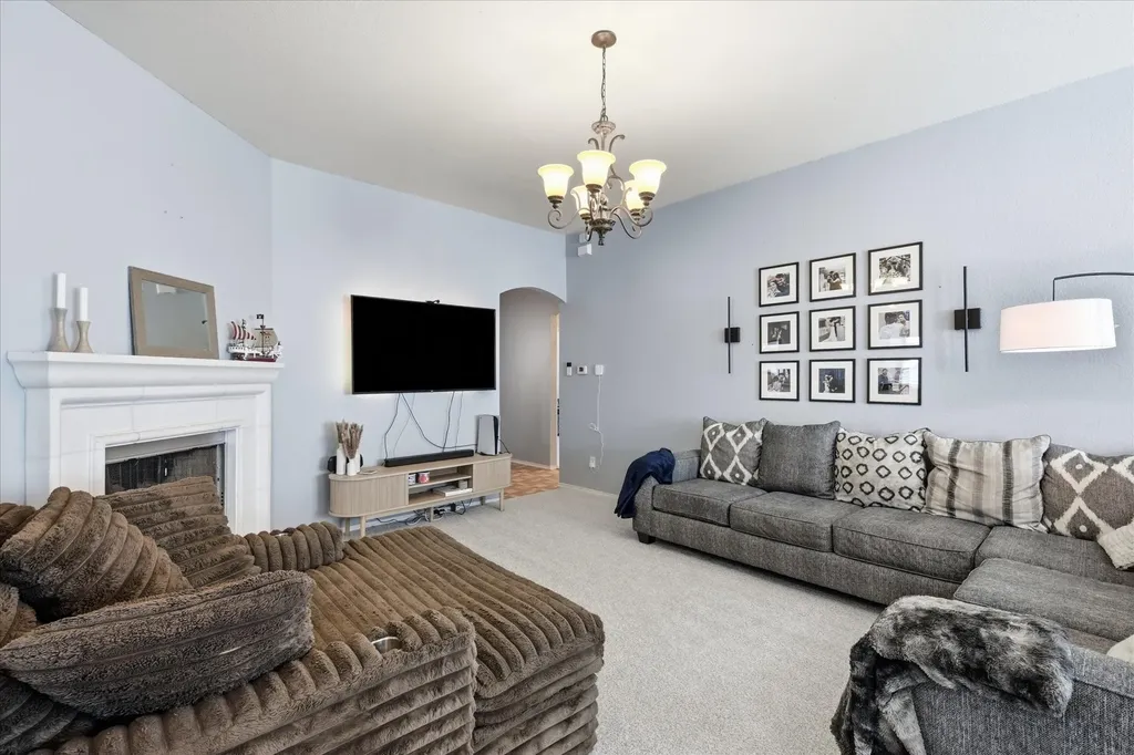 117 Hampton Court Rhome TX 76078