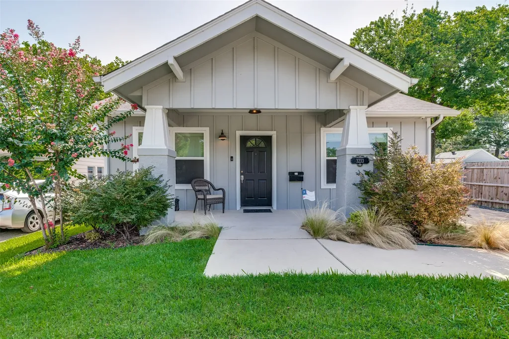 3233 Lubbock Avenue Fort Worth TX 76109