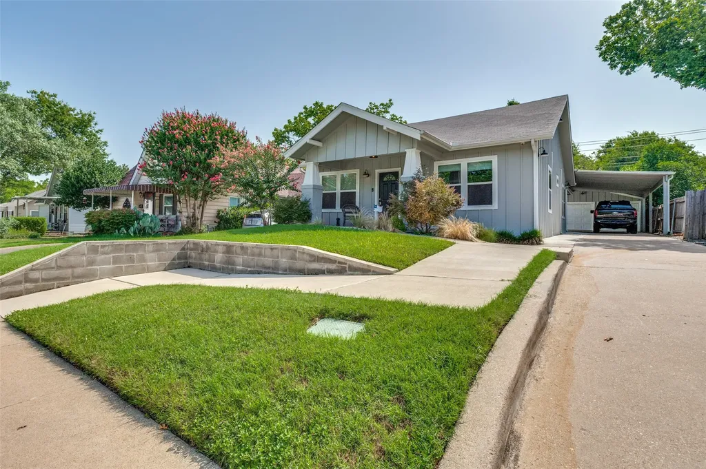 3233 Lubbock Avenue Fort Worth TX 76109