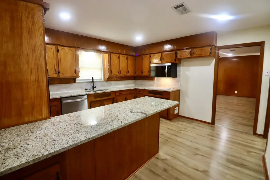 7691 Fm-1189 Lipan TX 76462