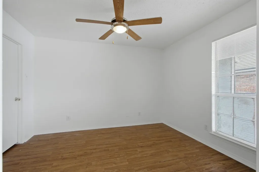 18333 Roehampton Drive Dallas TX 75252