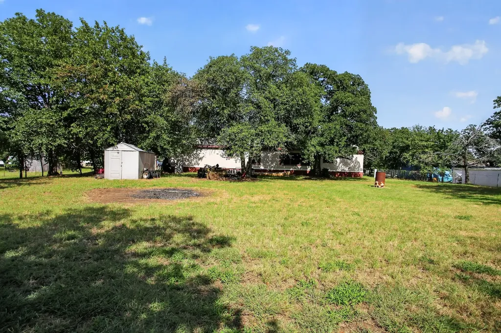 403 Prairie Lane Azle TX 76020