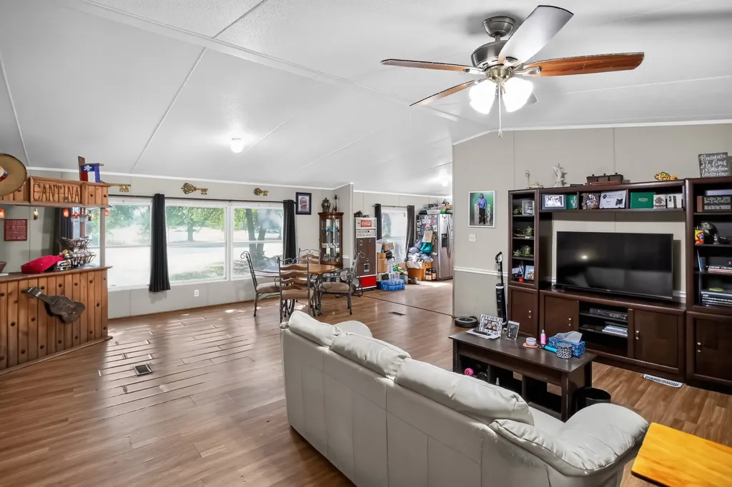403 Prairie Lane Azle TX 76020