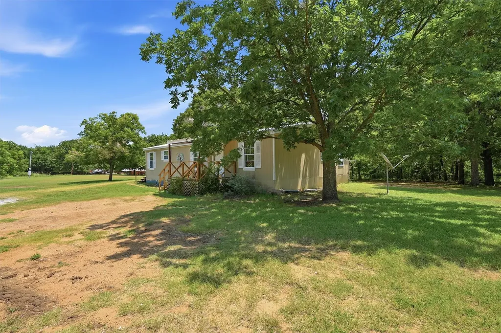 262 Copperhead Lane Sadler TX 76264
