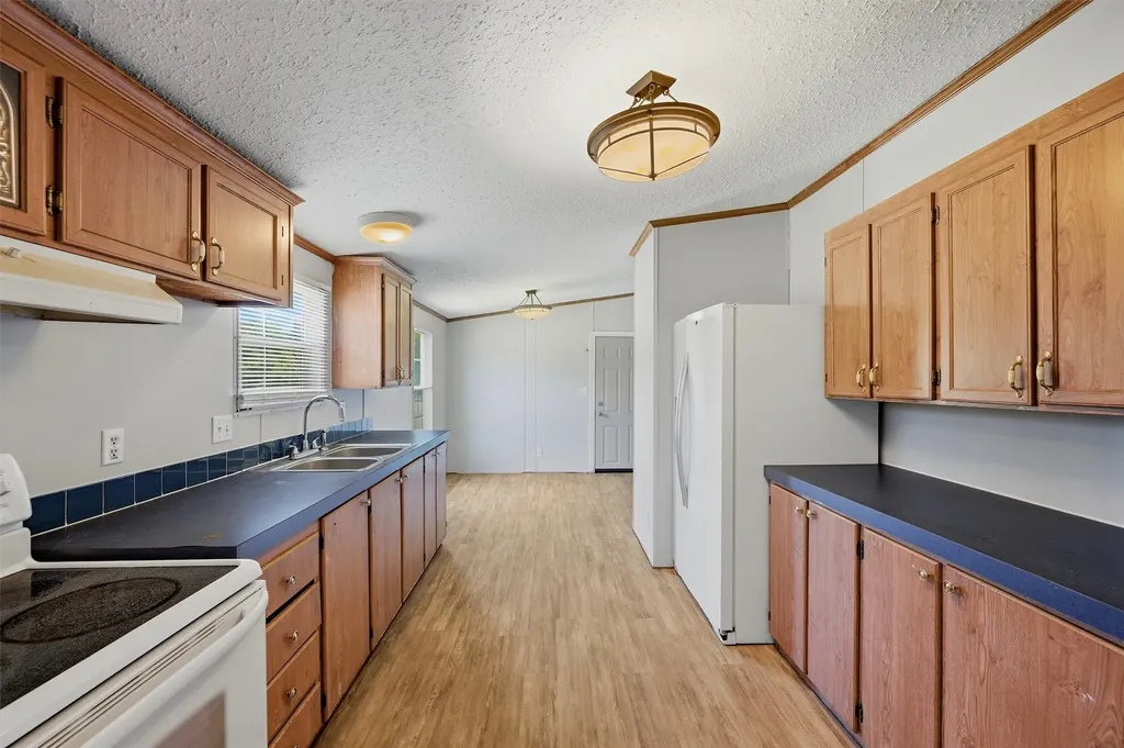 262 Copperhead Lane Sadler TX 76264