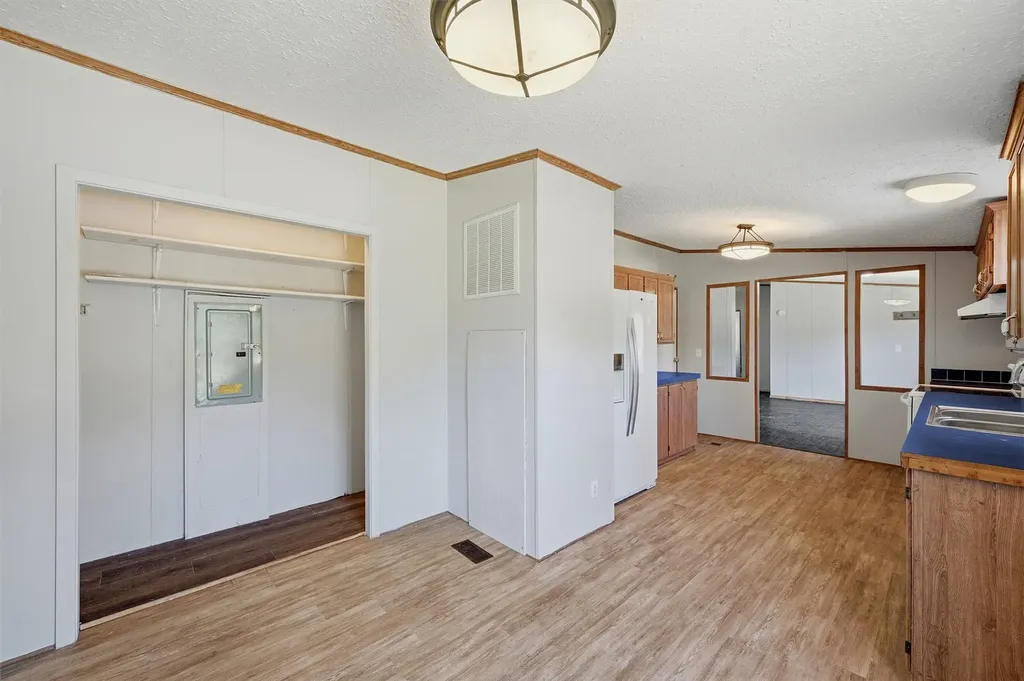 262 Copperhead Lane Sadler TX 76264