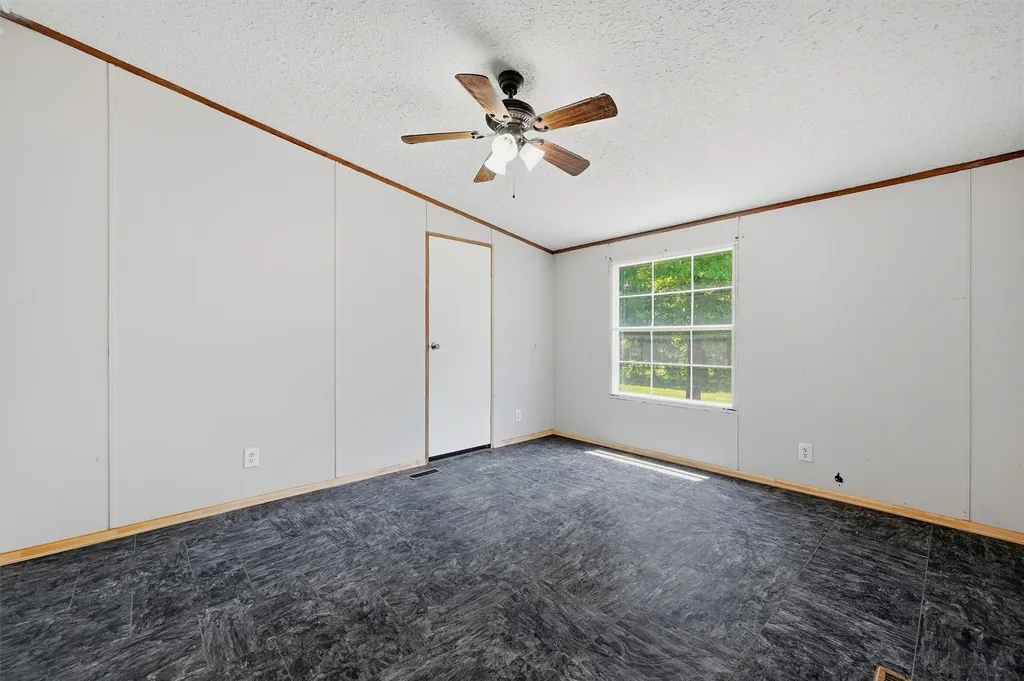 262 Copperhead Lane Sadler TX 76264