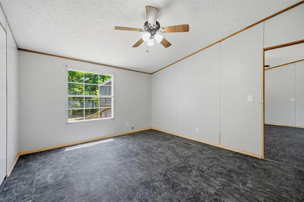 262 Copperhead Lane Sadler TX 76264