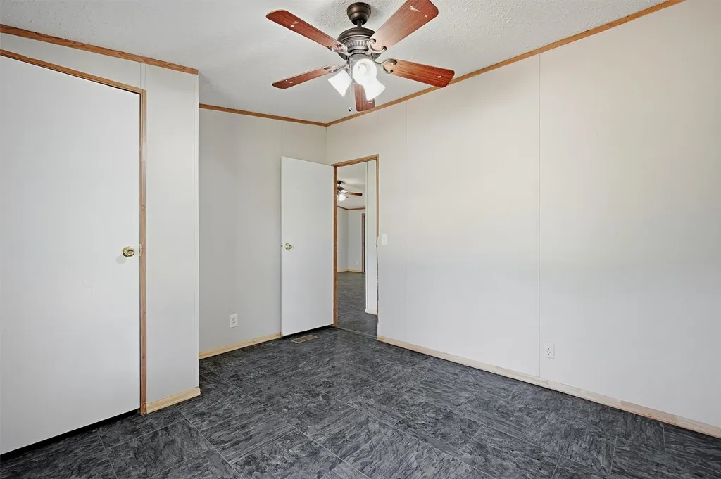 262 Copperhead Lane Sadler TX 76264