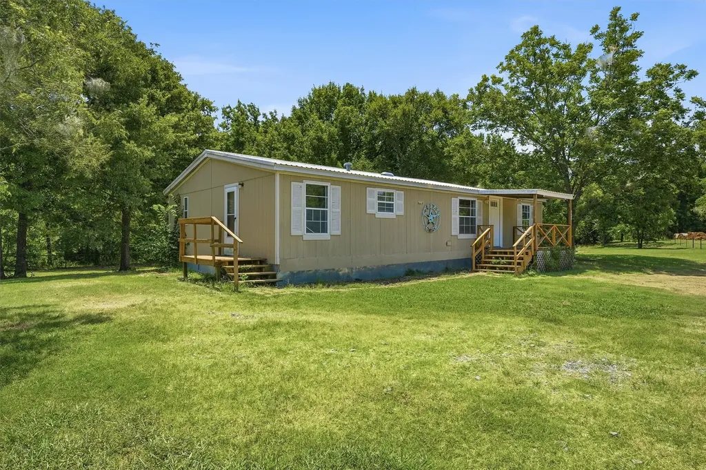 262 Copperhead Lane Sadler TX 76264