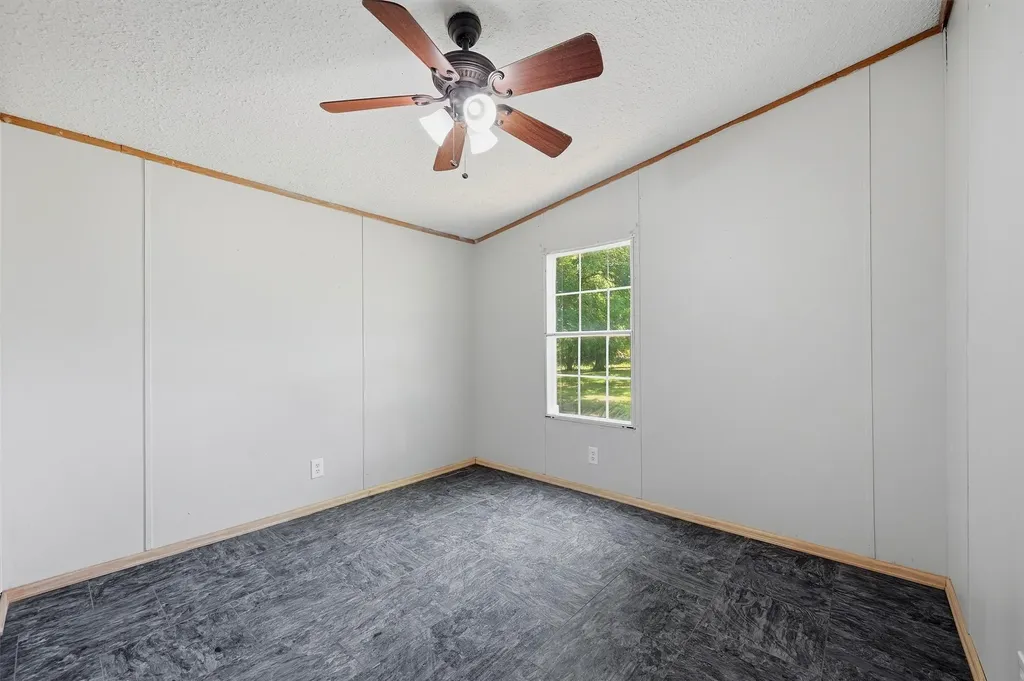 262 Copperhead Lane Sadler TX 76264