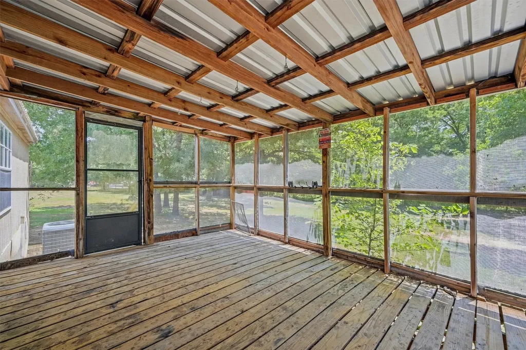 262 Copperhead Lane Sadler TX 76264