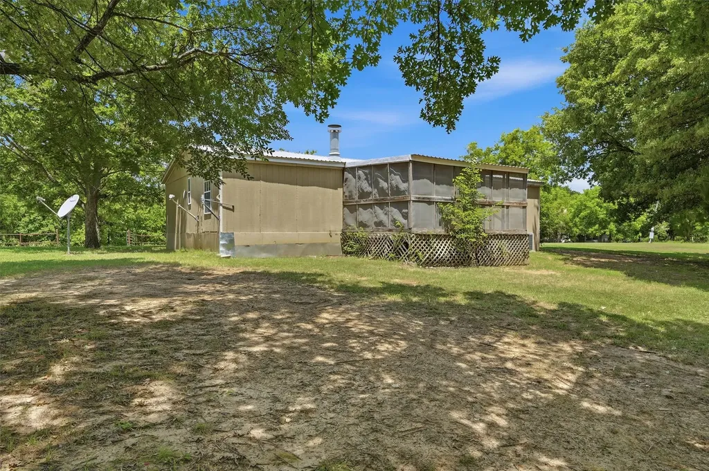 262 Copperhead Lane Sadler TX 76264