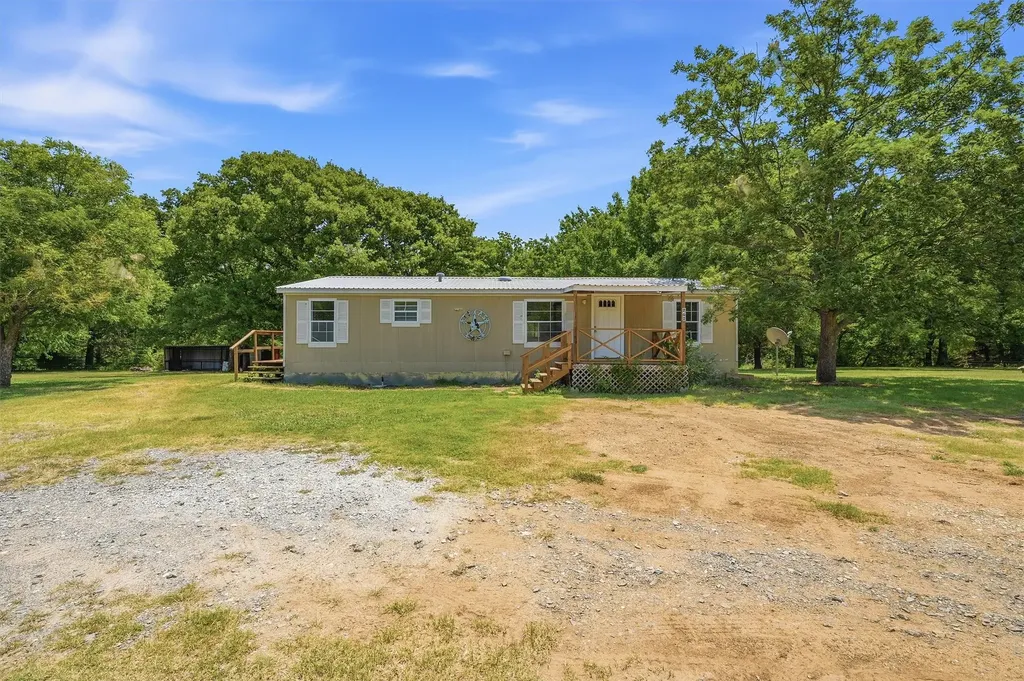 262 Copperhead Lane Sadler TX 76264