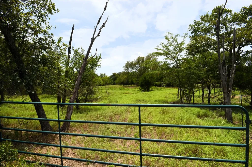 34302 Fm 47 Mabank TX 75147