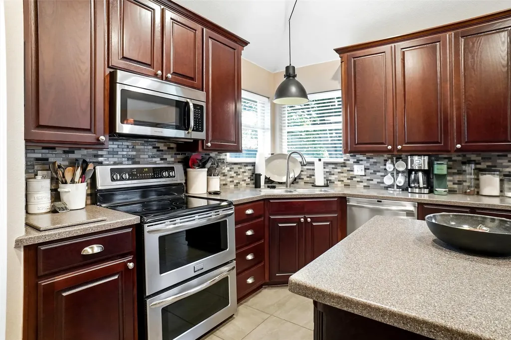 106 Honeysuckle Drive Justin TX 76247