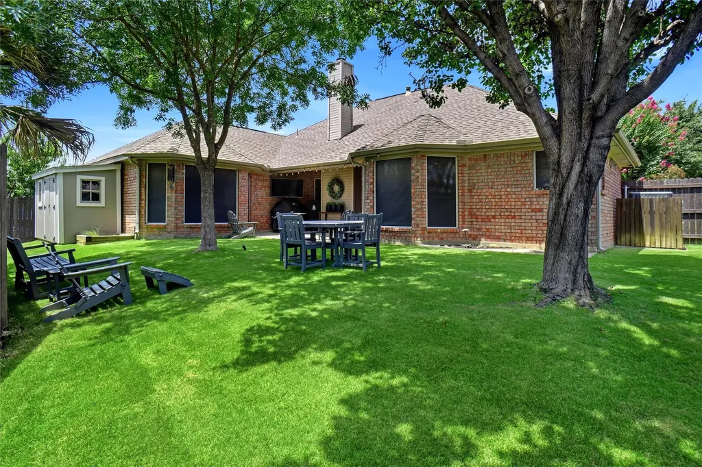 106 Honeysuckle Drive Justin TX 76247