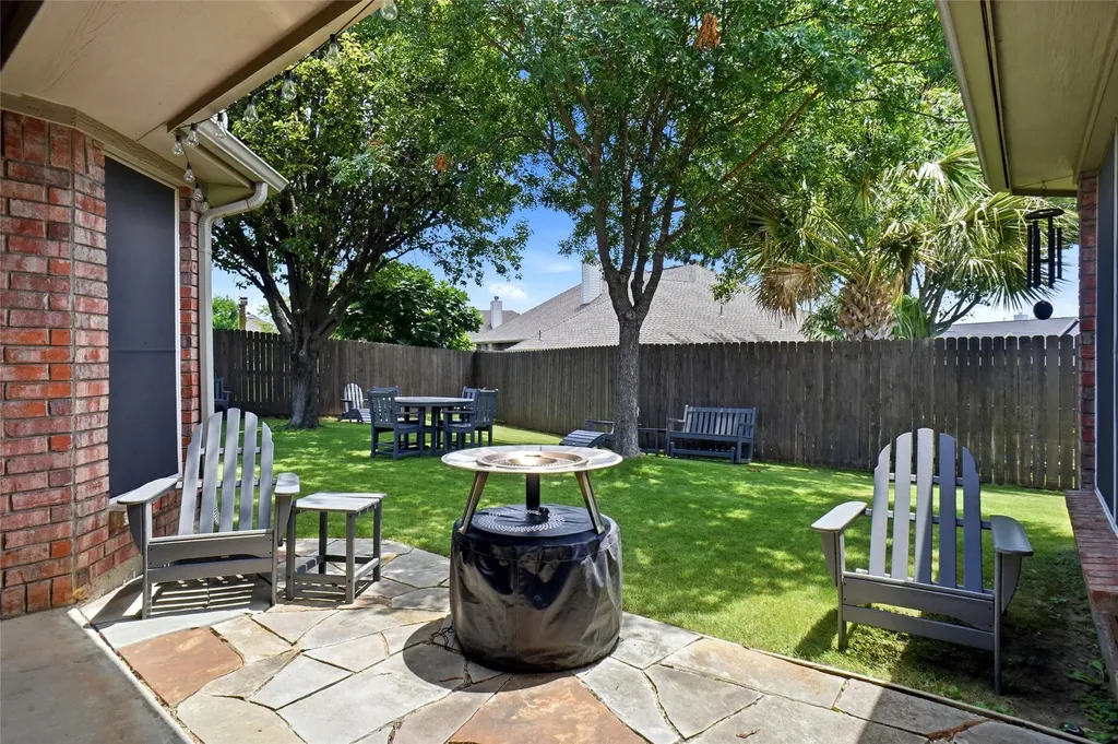 106 Honeysuckle Drive Justin TX 76247