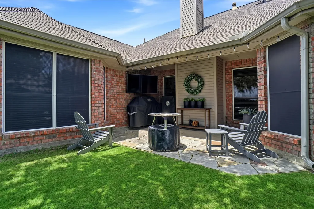 106 Honeysuckle Drive Justin TX 76247