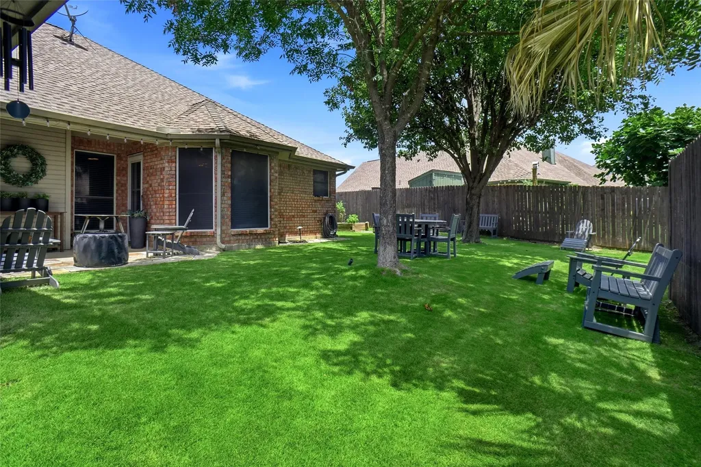 106 Honeysuckle Drive Justin TX 76247