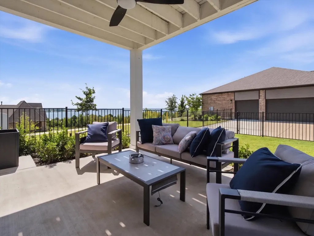 2516 Ballaster Mews Rowlett TX 75088