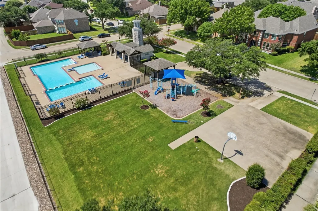 2516 Ballaster Mews Rowlett TX 75088