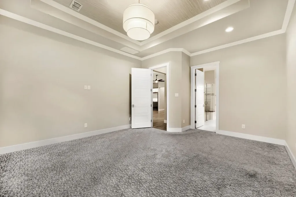 1806 Tucker Street Dallas TX 75214