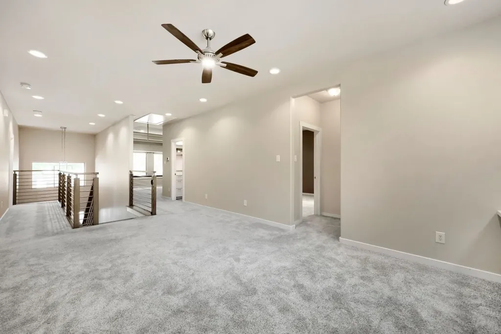 1806 Tucker Street Dallas TX 75214