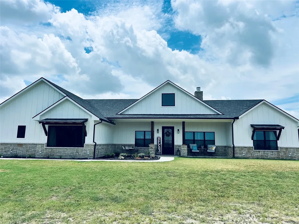 3657 Harrell Road Howe TX 75459