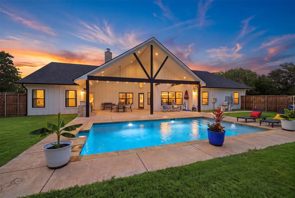 3657 Harrell Road Howe TX 75459