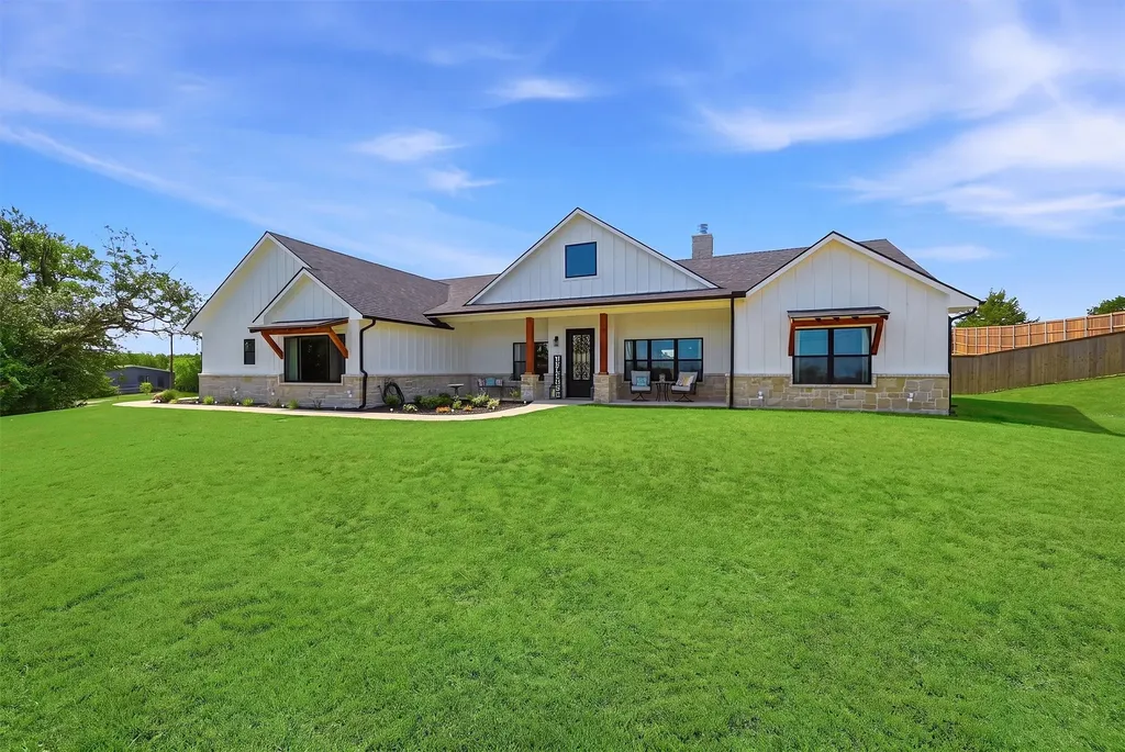 3657 Harrell Road Howe TX 75459