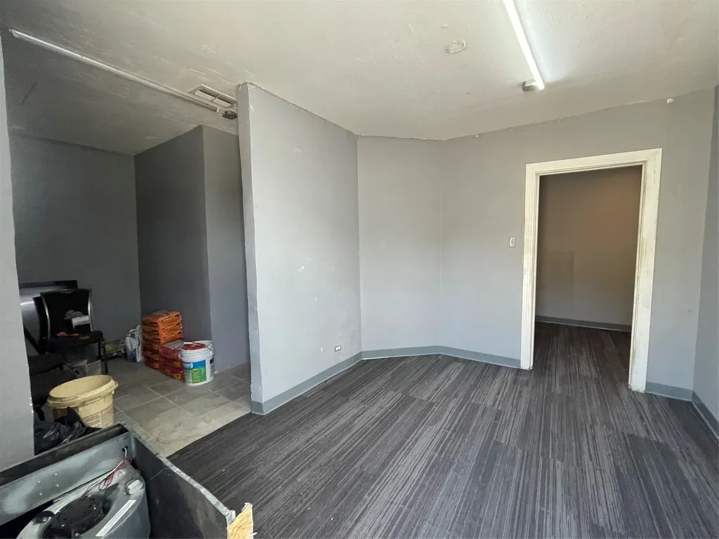 125 Burrell Drive Dallas TX 75232