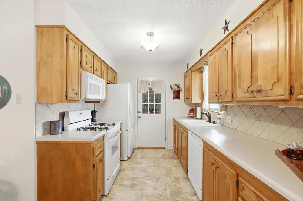 1520 Heath Merkel TX 79536