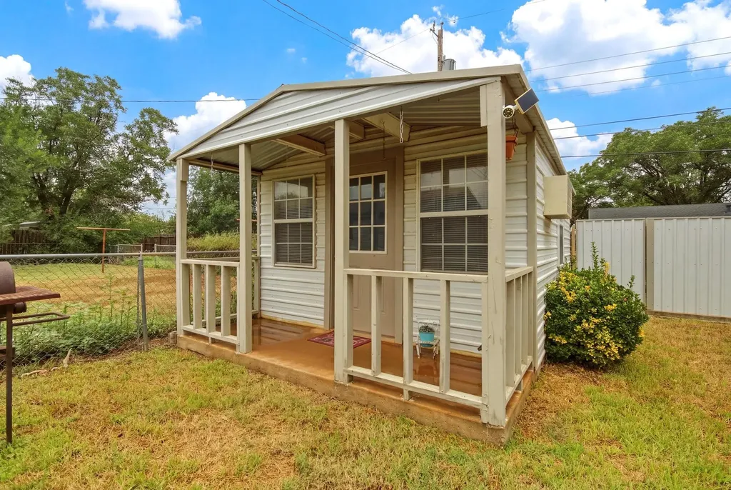 1520 Heath Merkel TX 79536