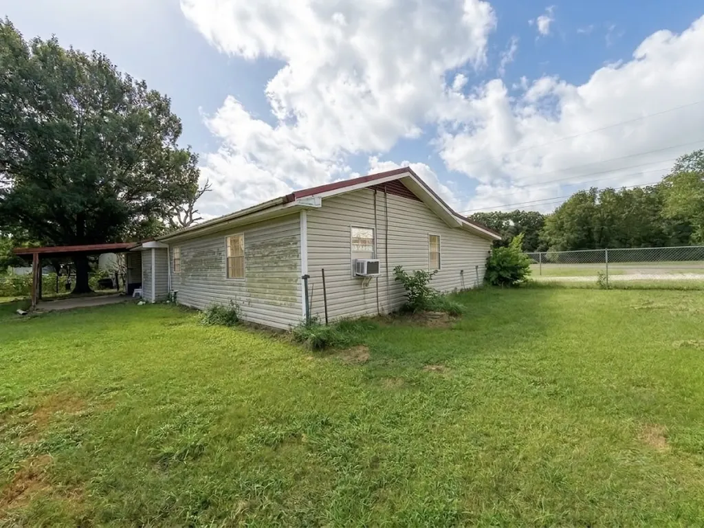10976 Us Highway 80 Fruitvale TX 75127
