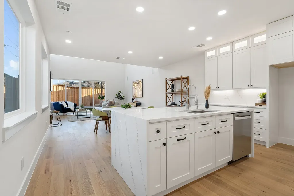 2348 Wycliff Avenue Dallas TX 75219