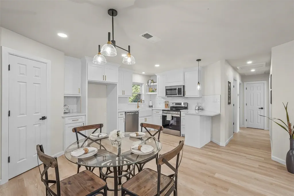 434 Marilu Street Richardson TX 75080